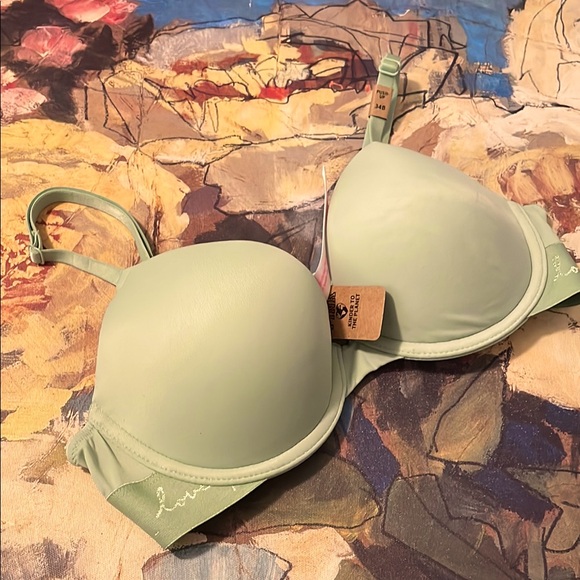 Green Padded Women's Bra - Picture 1 of 3
